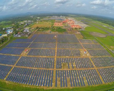 Международный аэропорт Индии Кочин станет первым в мире, полностью работающим на солнечных батареях