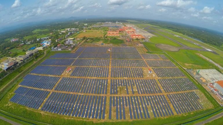 Международный аэропорт Индии Кочин станет первым в мире, полностью работающим на солнечных батареях