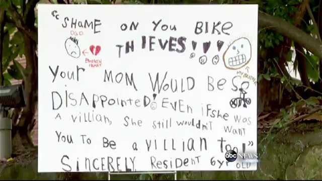 Шестилетняя девочка помогла своему отцу вернуть украденный велосипед