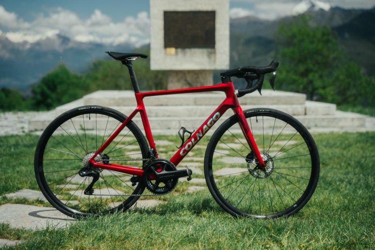 Будь как Тадей Погачар: Colnago представляет V4 — версию своего флагмана V4Rs, с ценой примерно вдвое ниже