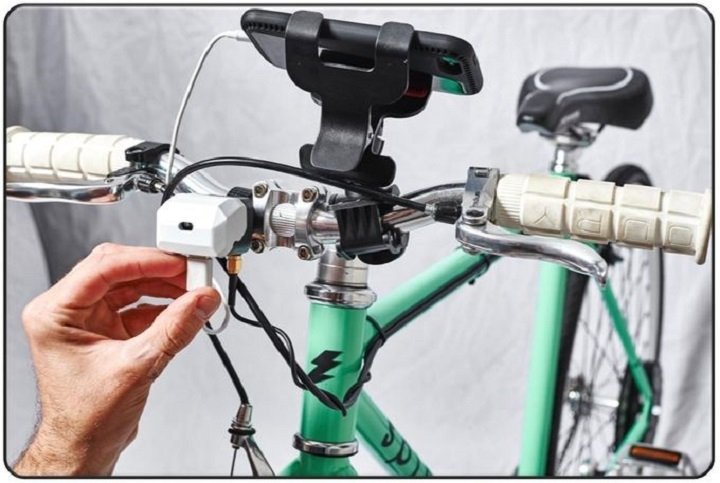 Велосипедный генератор CydeKick Pro превращает силу вращения педалей в энергию с "нулевым" трением