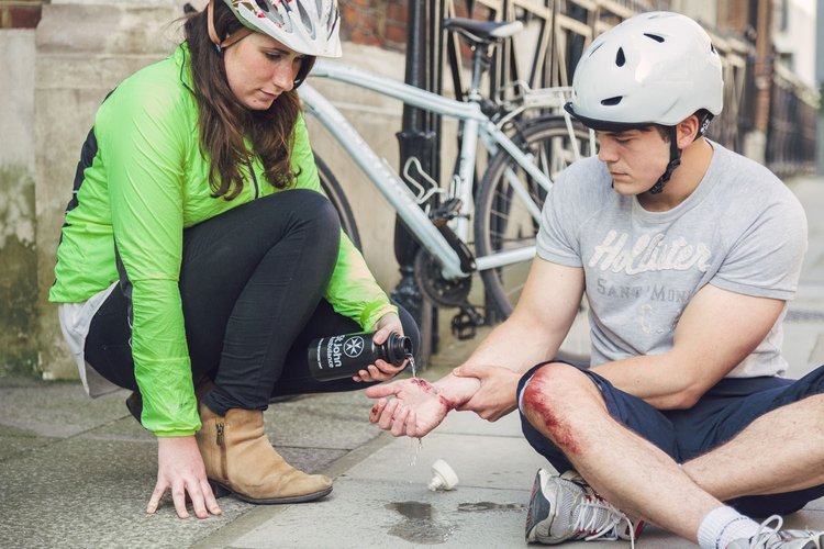 В Великобритании запустили приложение по оказанию первой помощи велосипедисту
