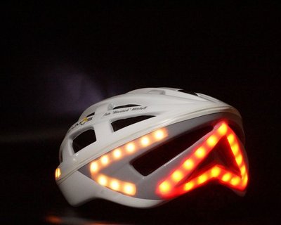 Велосипедный шлем с LED-подсветкой