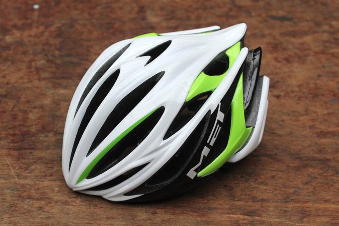 велосипедный шлем фото