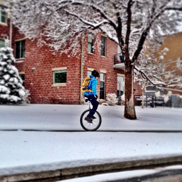 уницикл велосипед зимой
