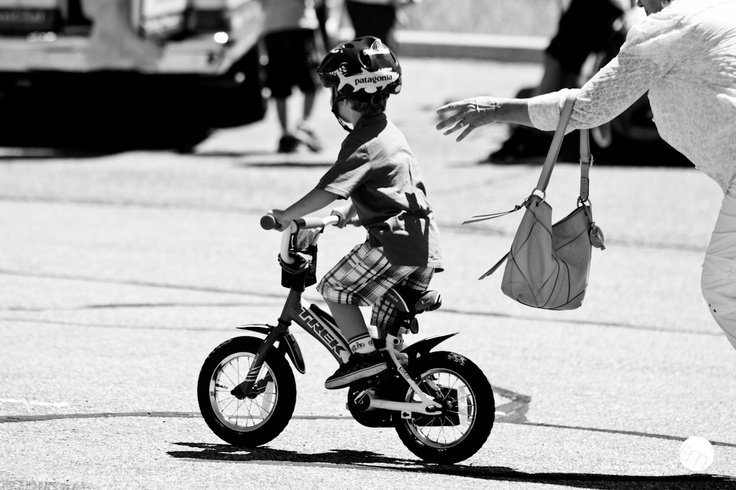 Как научить ребенка кататья на велосипеде: 10 шагов