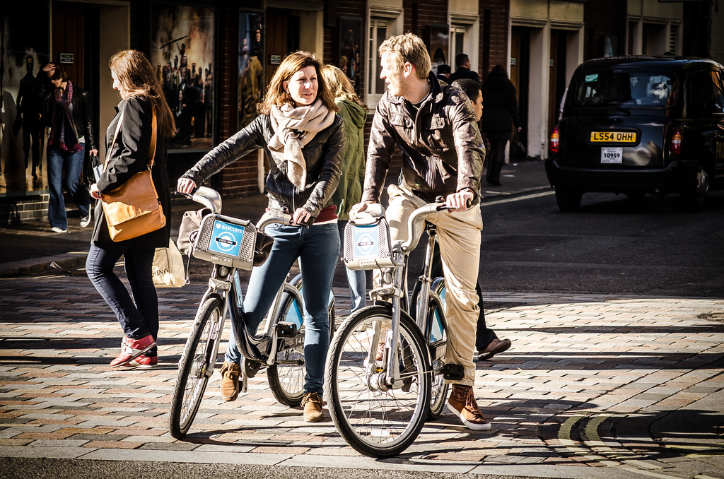 В Лондоне обсуждают компенсации для тех, кто ездит на работу на велосипеде 